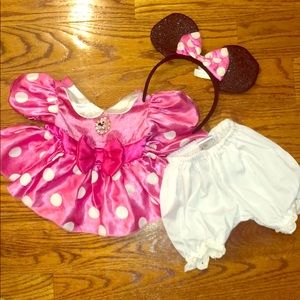 Minnie Mouse costume